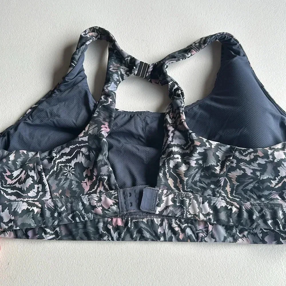 Athleta